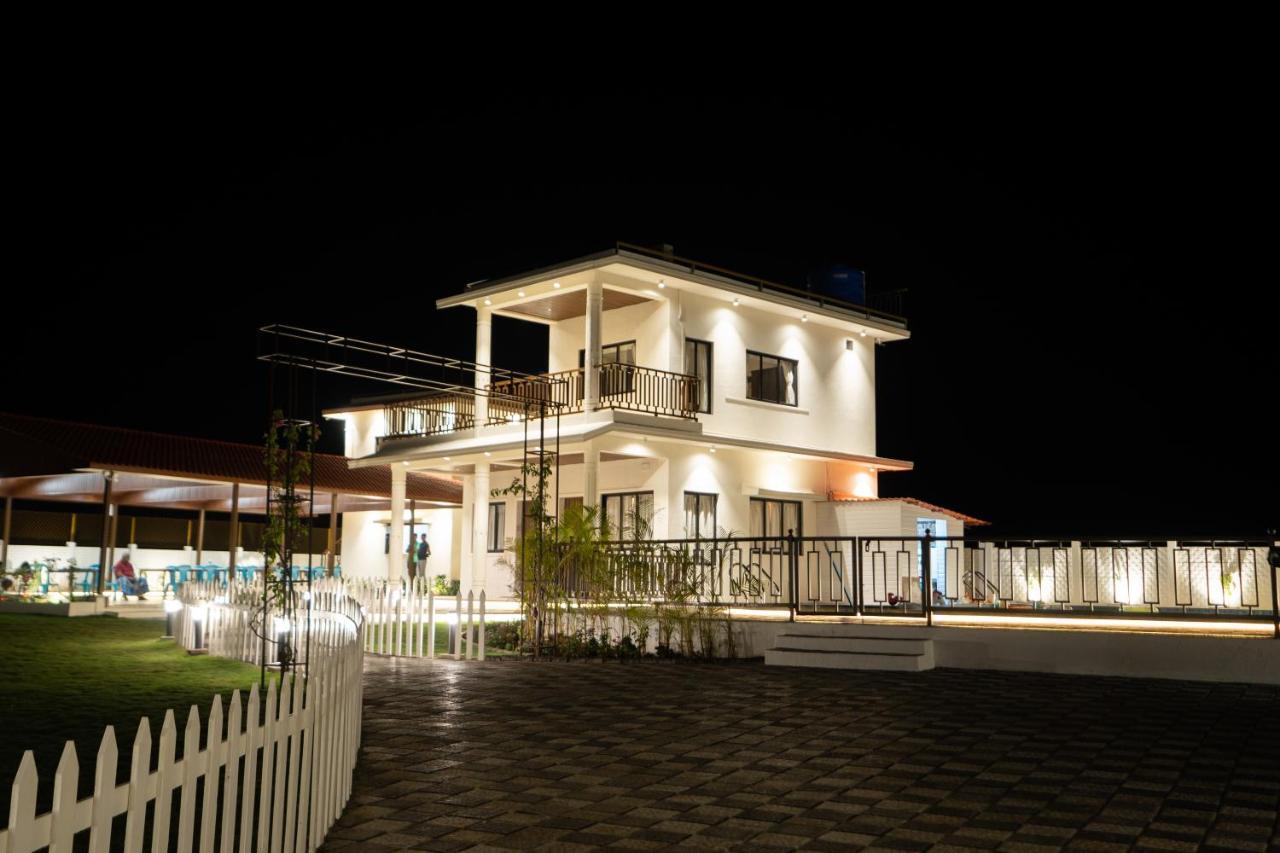 Villa Eden Garden Alībāg Exterior foto